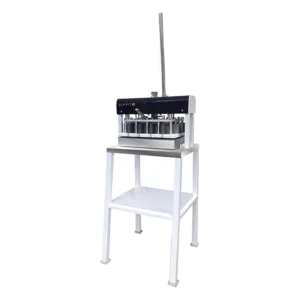 SDB-20A hand-operated dough divider designed for small bakeries and artisanal bread making